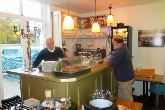 02 Koffietijd. Willem Kleijn, Jan Hooidonk (1)