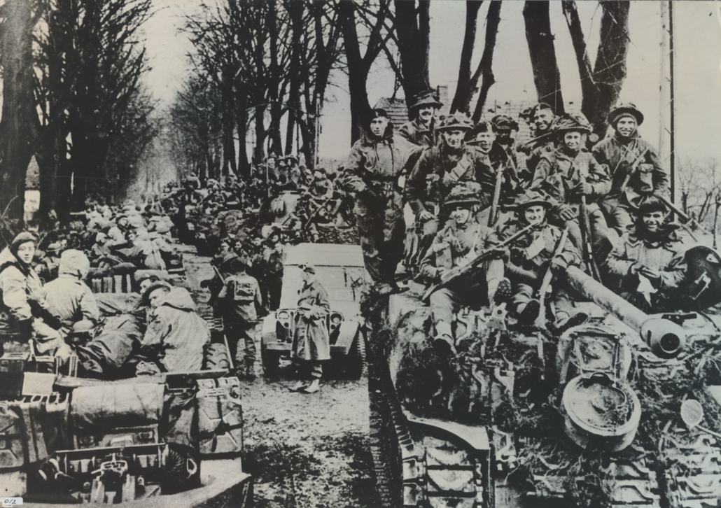 Rijnlandoffensief Britse en Canadese troepen op weg van Nijmegen naar Kranenburg